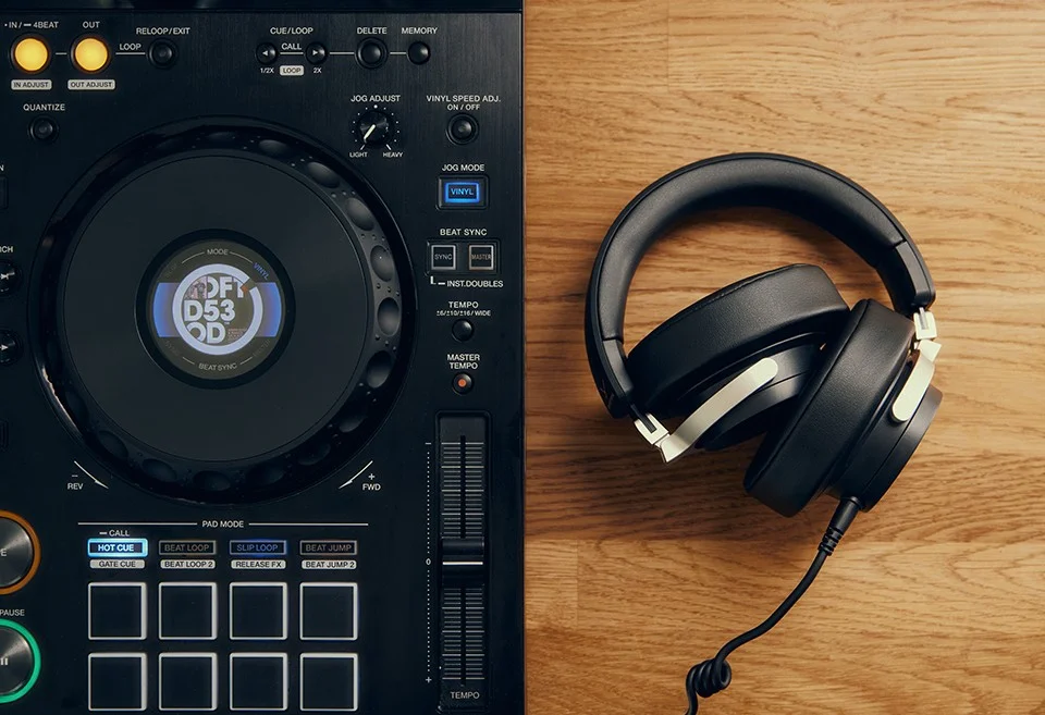 DJ 300 PRO X CLUB